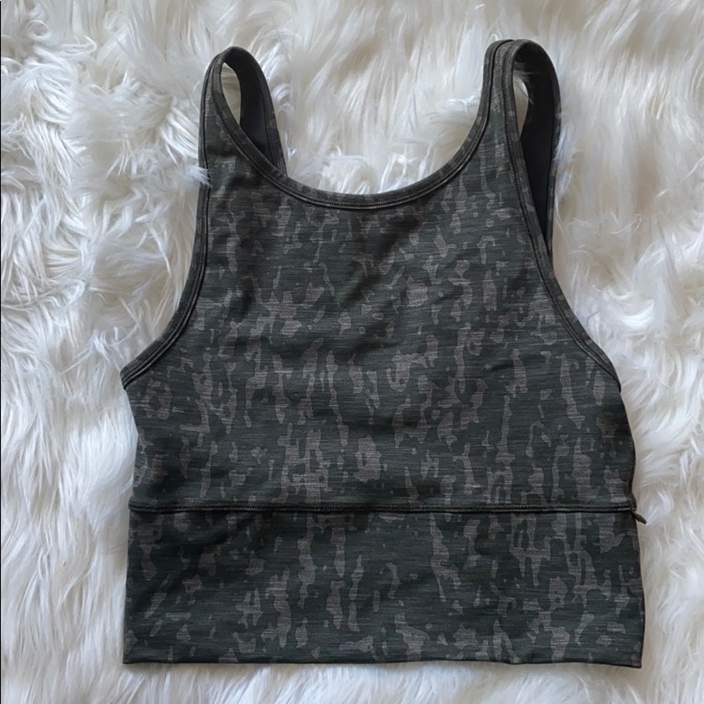 Lululemon Everlux Power Pivot Top